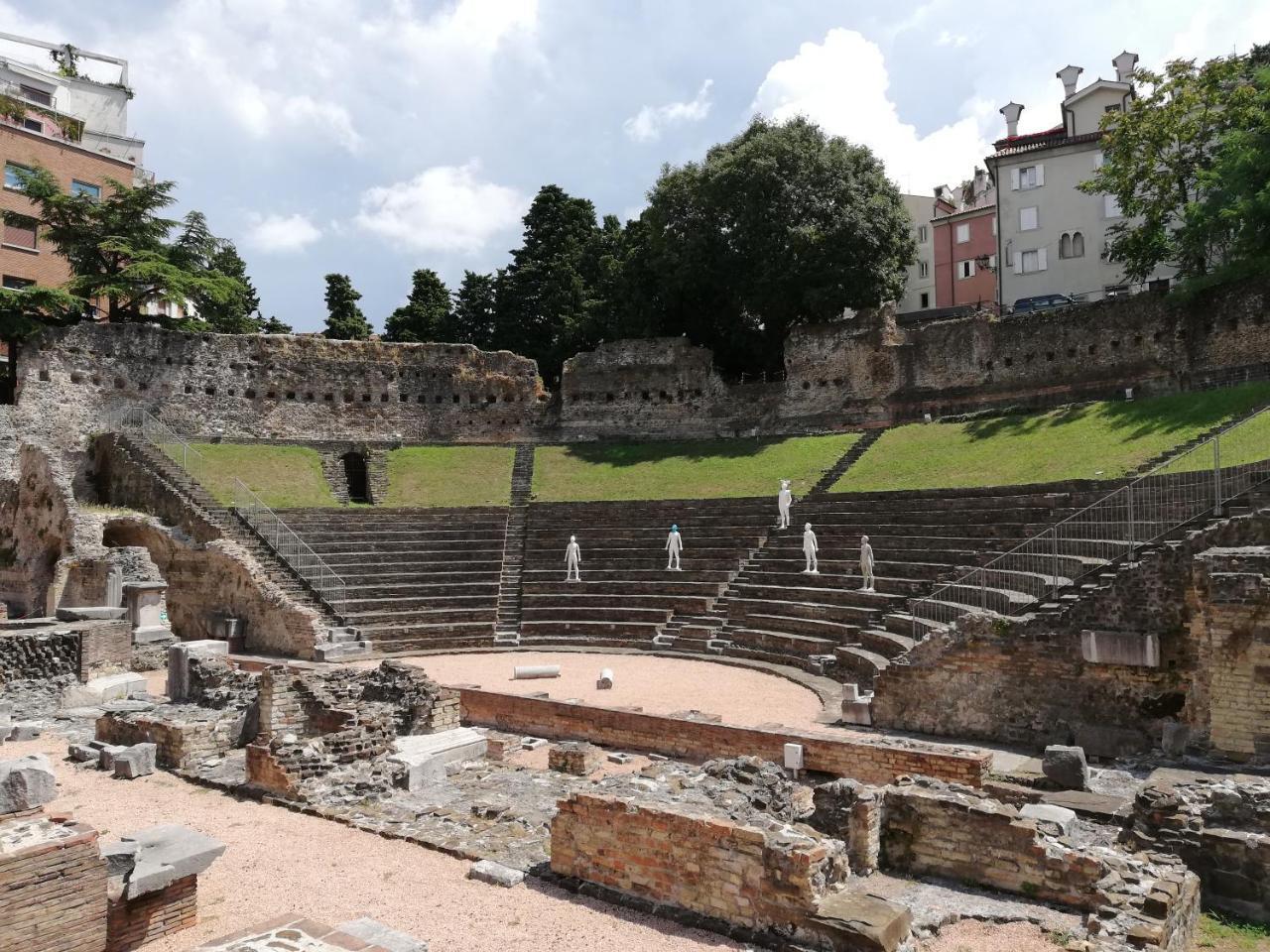 Residence Teatro Romano Trieste Exterior photo